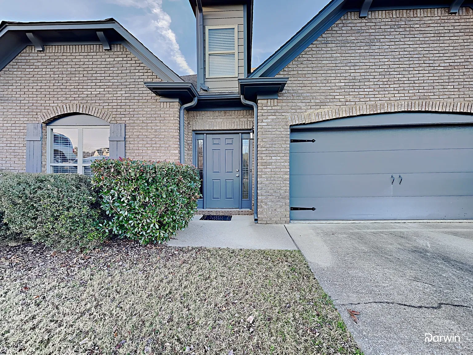 3 bed, 2.0 bath, 1730 sqft, $2,015 — Photo 1
