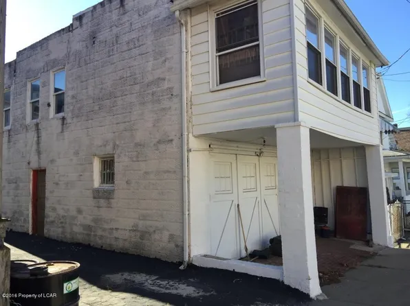 109 W Church St, Nanticoke, PA 18634