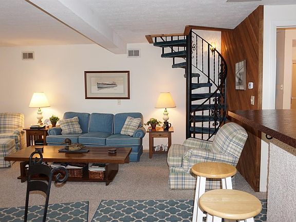 4th image of 17 Catalina Dr