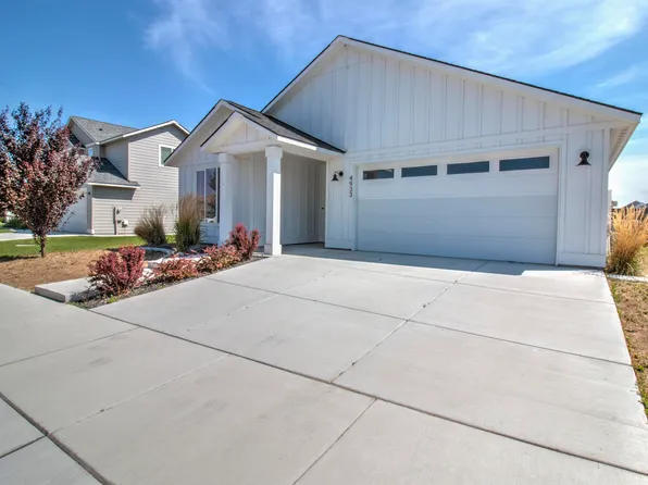 4933 White Dr, Richland, WA 99352