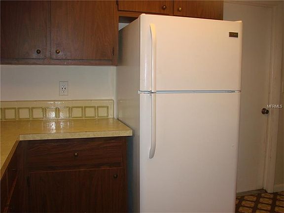 3rd image of 737 Bayard St