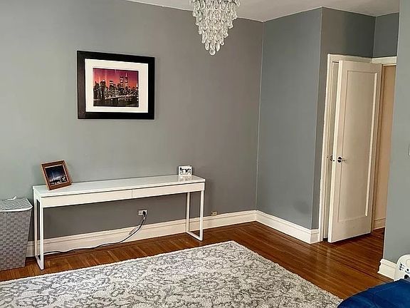 5th image of 157 Park Ln