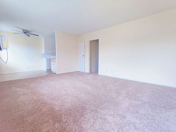 4th image of 6737 Woodley Ave APT 19