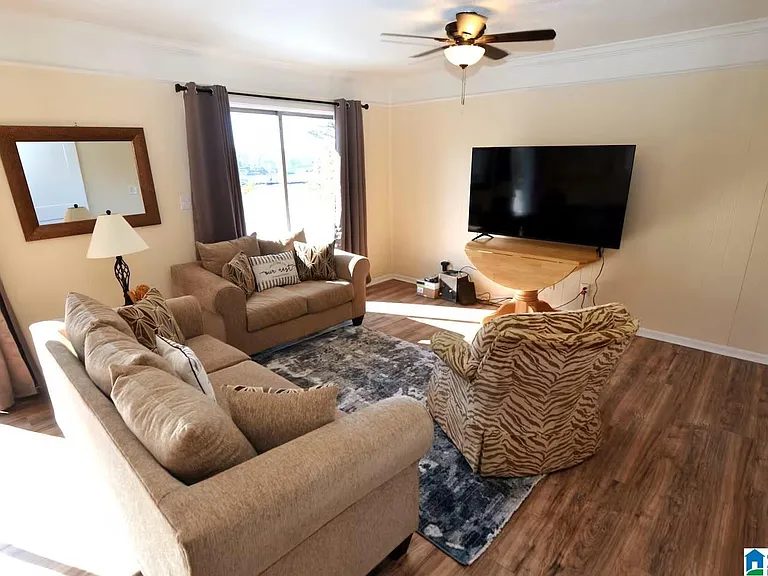 992 Clear Creek Dr — Photo 22