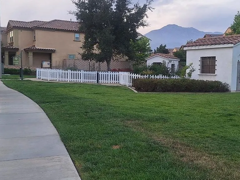 825 Parisa Pl — Photo 15