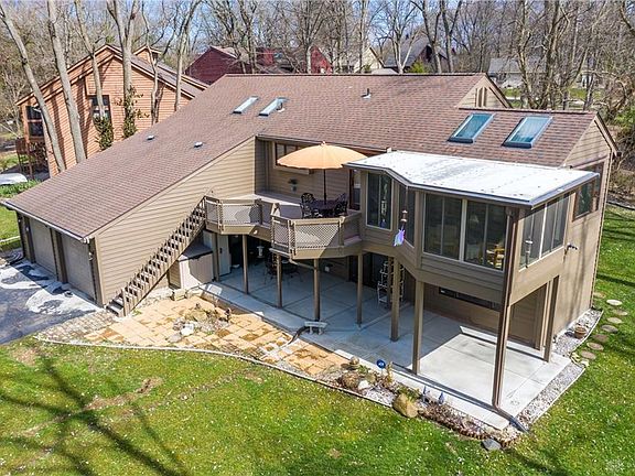 3rd image of 730 Kentshire Dr