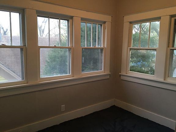 4th image of 421 N 5th St APT 3