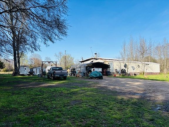 2nd image of 10740 Alpha Rd