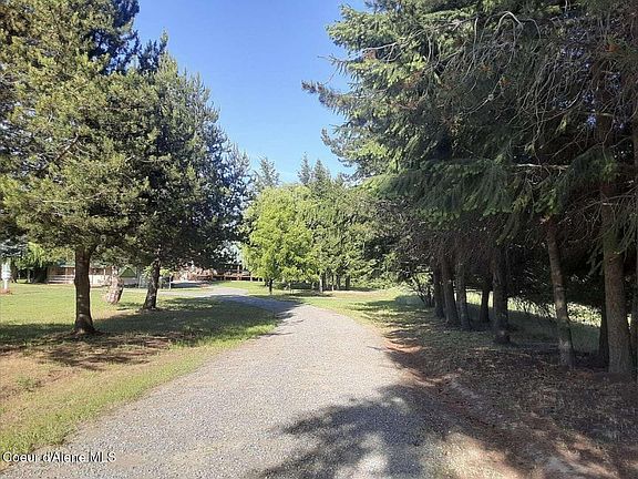 3rd image of 1564 Blue Sky Rd