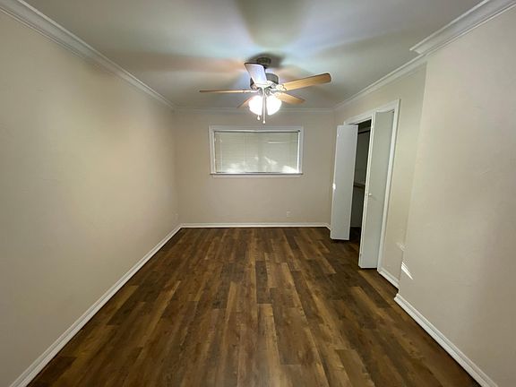 2nd image of 319 Hackberry Dr