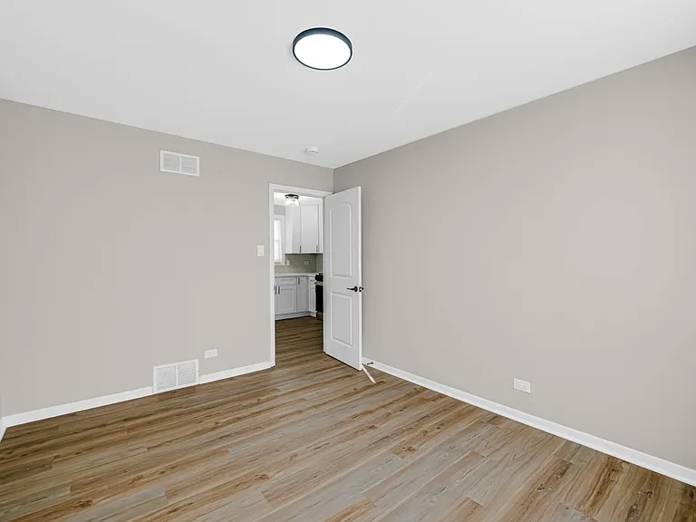 14500 Van Buren St — Photo 3