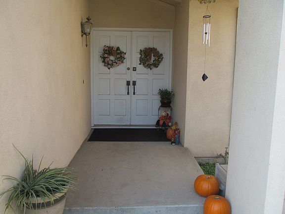 4th image of 3725 N Olive Ave