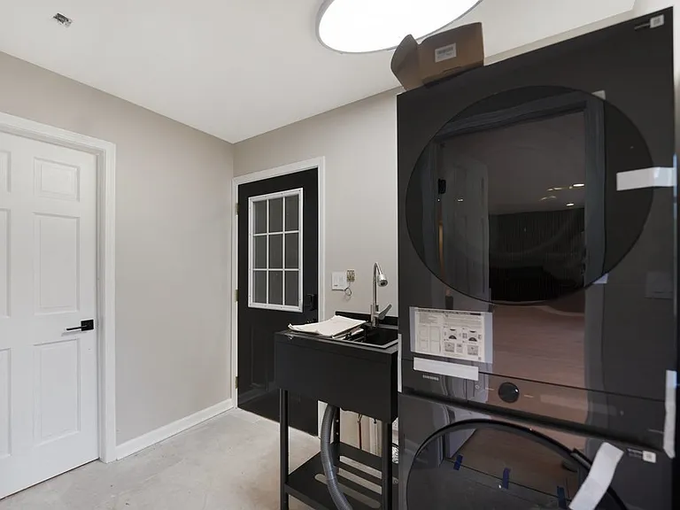 11110 S Highland Dr — Photo 18