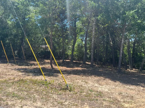 Rogers Dr, Freeport, FL 32439