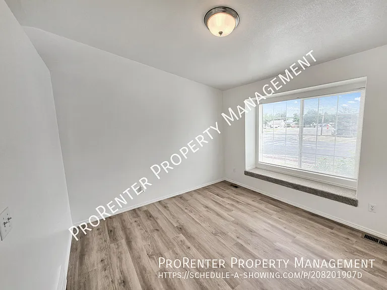 4409 S 900 W — Photo 6