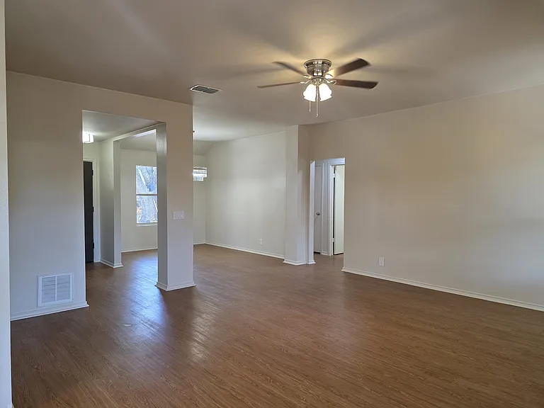 11602 Maybach Dr — Photo 5