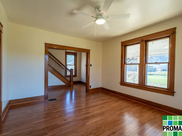 21 Moore Ave, Marietta, OH 45750