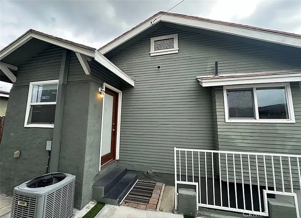 2 bed, 750 sqft, $3,095 — Photo 2