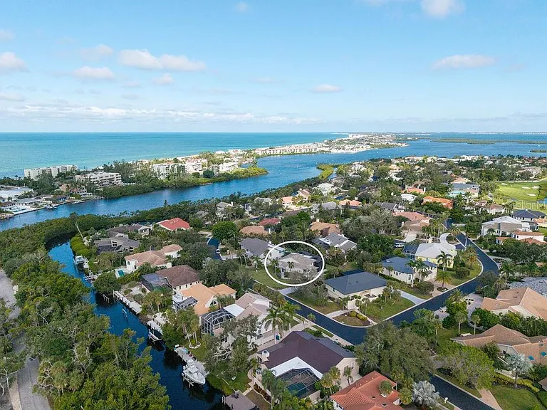 3210 Bayou Sound — Photo 37