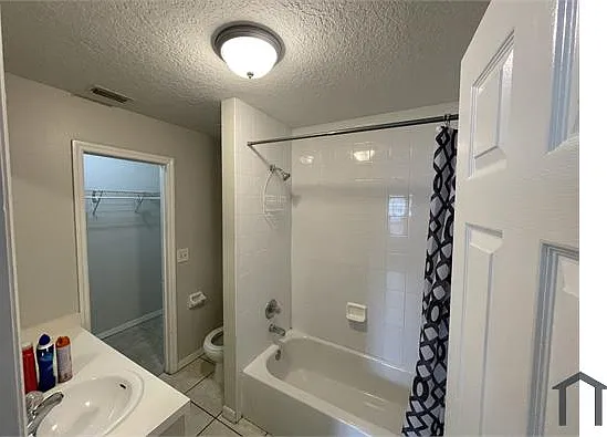 2407 E Palifox St — Photo 5