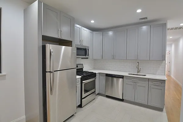 Rented by Hagstrom Management Inc | media 1