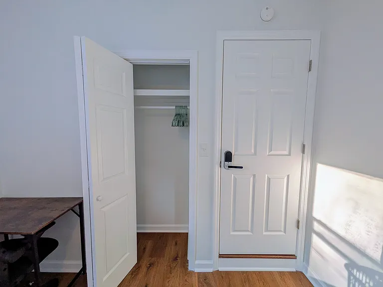 4563 W Montague Ave — Photo 8
