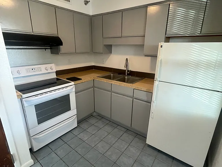 310 Plum St #7 — Photo 5