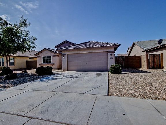 3rd image of 16781 W Mesquite Street