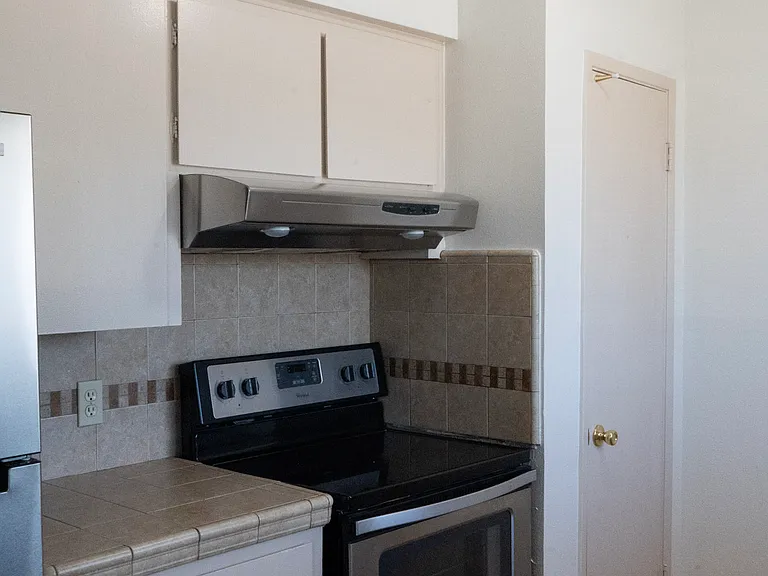 33 W Santa Ana Ave #A — Photo 6
