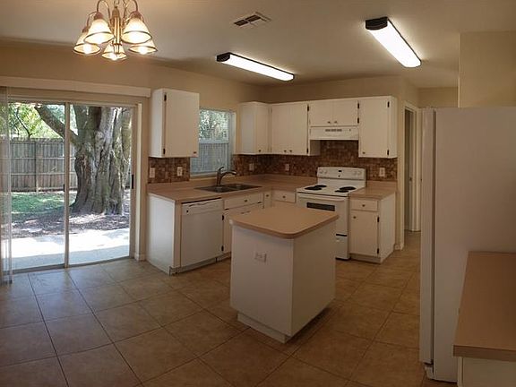 2nd image of 5634 Paddock Trail Dr