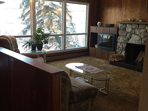Living room with Denali view