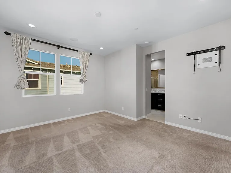 507 Sanderling Ln — Photo 13