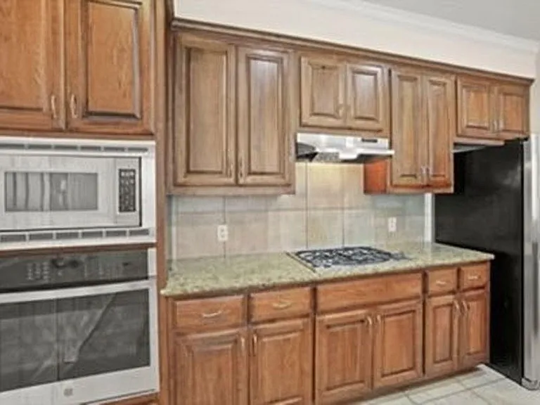 2354 Waterford Park St — Photo 6