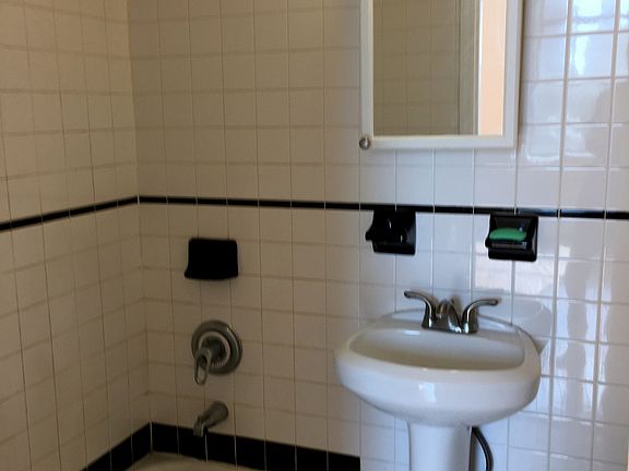 5th image of 33 W 8th St APT 2