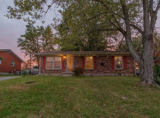 114 Holiday Rd, Winchester, KY 40391