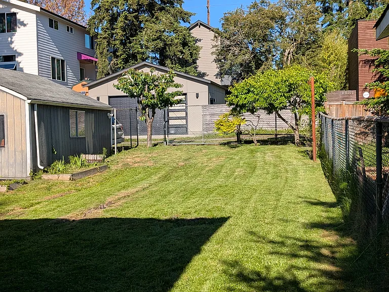 8726 2nd Ave NW — Photo 2