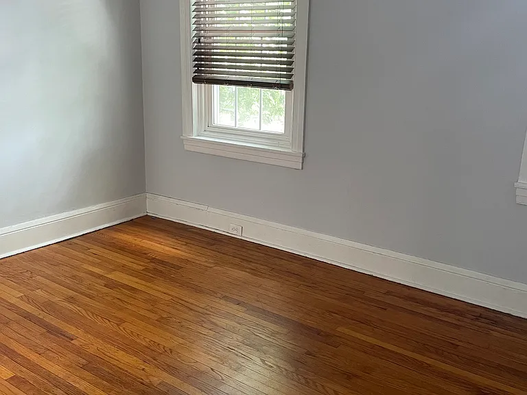 300 W Miner St #2E — Photo 3