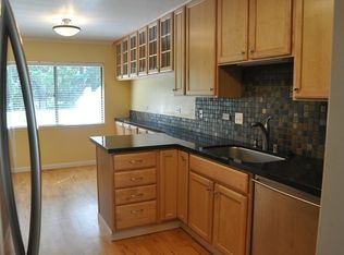 2403 Sharon Rd, Menlo Park, CA 94025