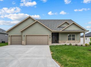 1113 S Gettysburg Loop, Republic, MO 65738