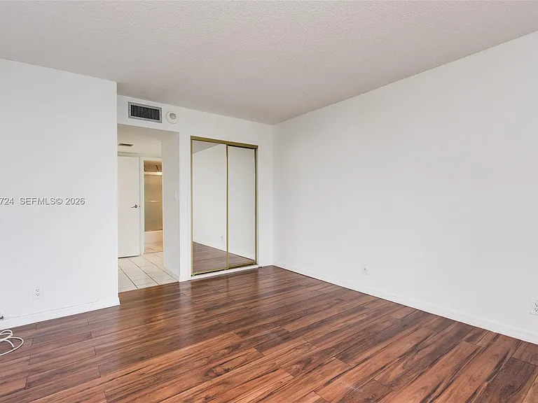 100 Bayview Dr #1102 — Photo 26