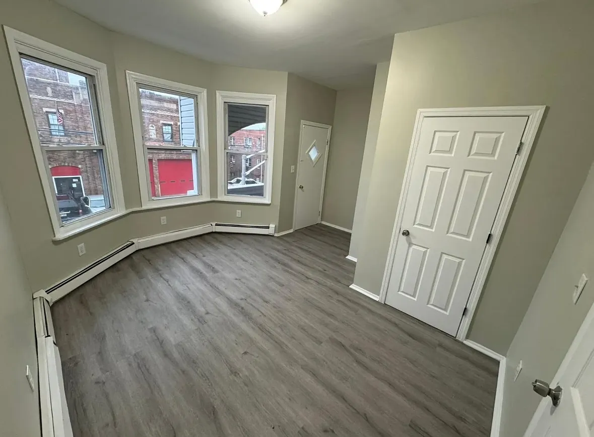 2 bed, 800 sqft, $1,750 — Photo 4