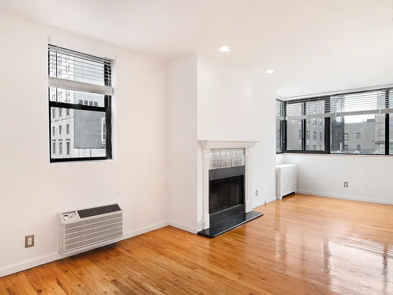 150 W 58th St #13B — Photo 8