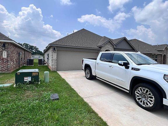2nd image of 9096 Worthington Ct