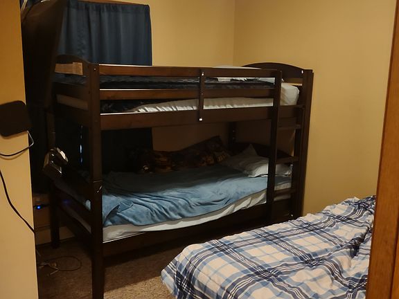 3rd image of 222 N Central St APT 205