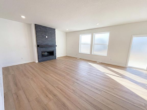3rd image of 4707 Obsidian Way