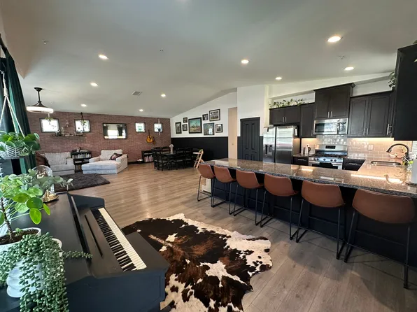 (undisclosed Address), Piru, CA 93040