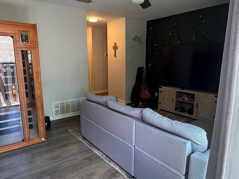 6016 Signal Point — Photo 2