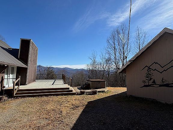 2nd image of 1516 Kitchens Branch Rd