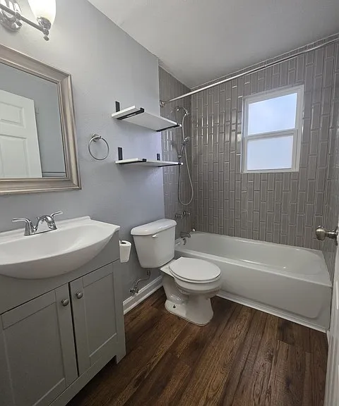 255 Walton Ave — Photo 8