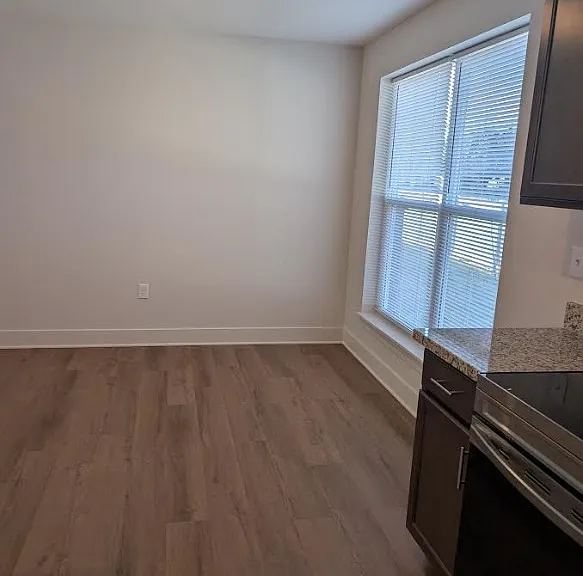 111 Hansbrough Pl #101 — Photo 4